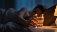 Dlaczego nie należy pić wody przed snem i jak wpływa to na samopoczucie