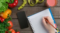 Poranna rutyna po 50. roku życia: 6 nawyków, które poprawiają samopoczucie, nastrój i poziom energii