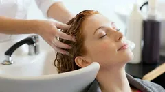 Farbowanie włosów: lepiej farbować na czyste czy brudne włosy i na czym polega kluczowa różnica?